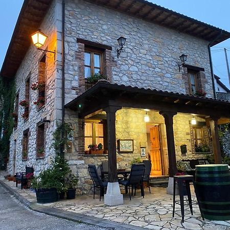La Casona Del Jou Guest House Ortiguero Exterior photo