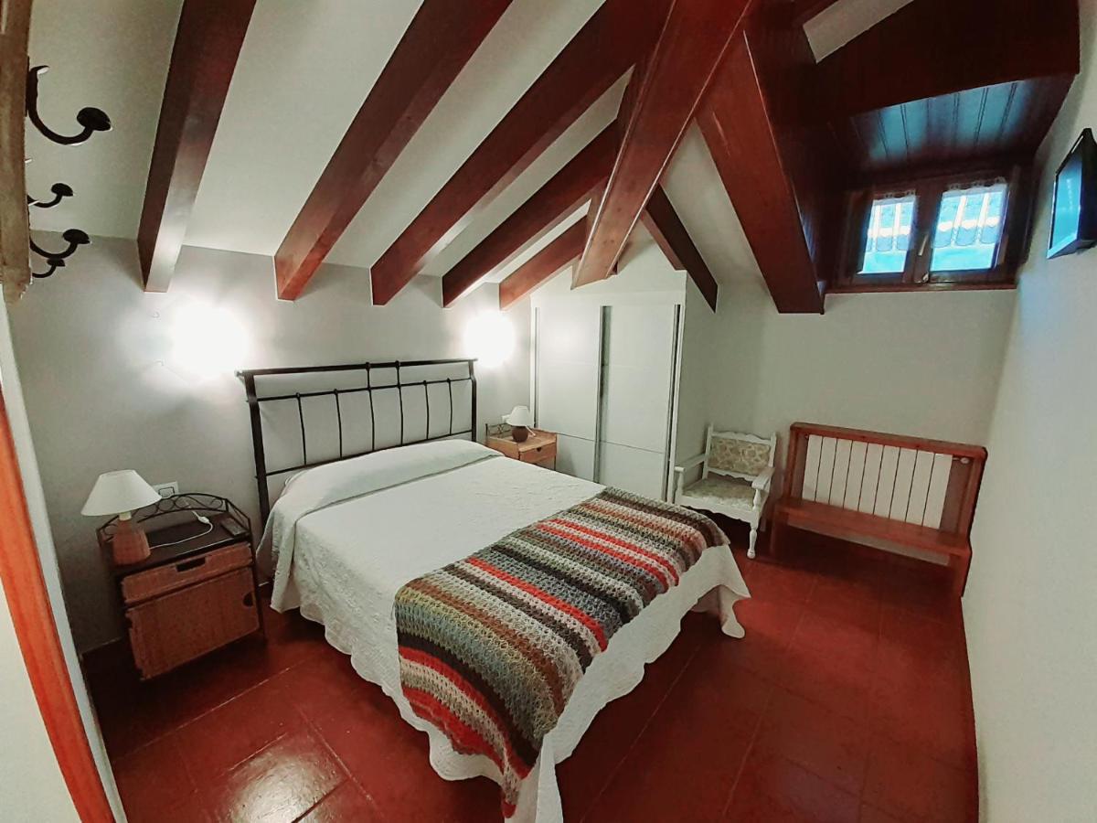 La Casona Del Jou Guest House Ortiguero Exterior photo