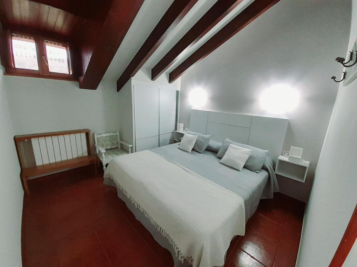 La Casona Del Jou Guest House Ortiguero Exterior photo
